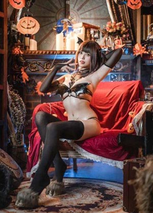 女人最愛吃蜜桃臀_超清免費(fèi)觀看超清