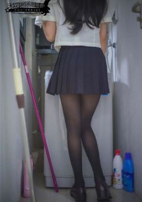 小兔子好大從衣服里跳出來_超清電影完整版