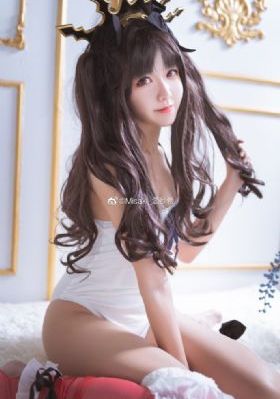 年輕女教師HD中文字幕3D_國產劇免費在線觀看